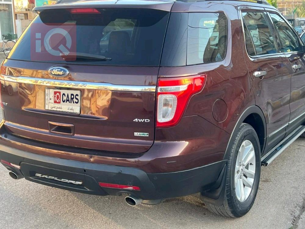 Ford Explorer